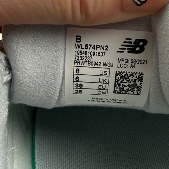 New Balance 574 Metallic Silver Sneakers - Picture 6 of 6